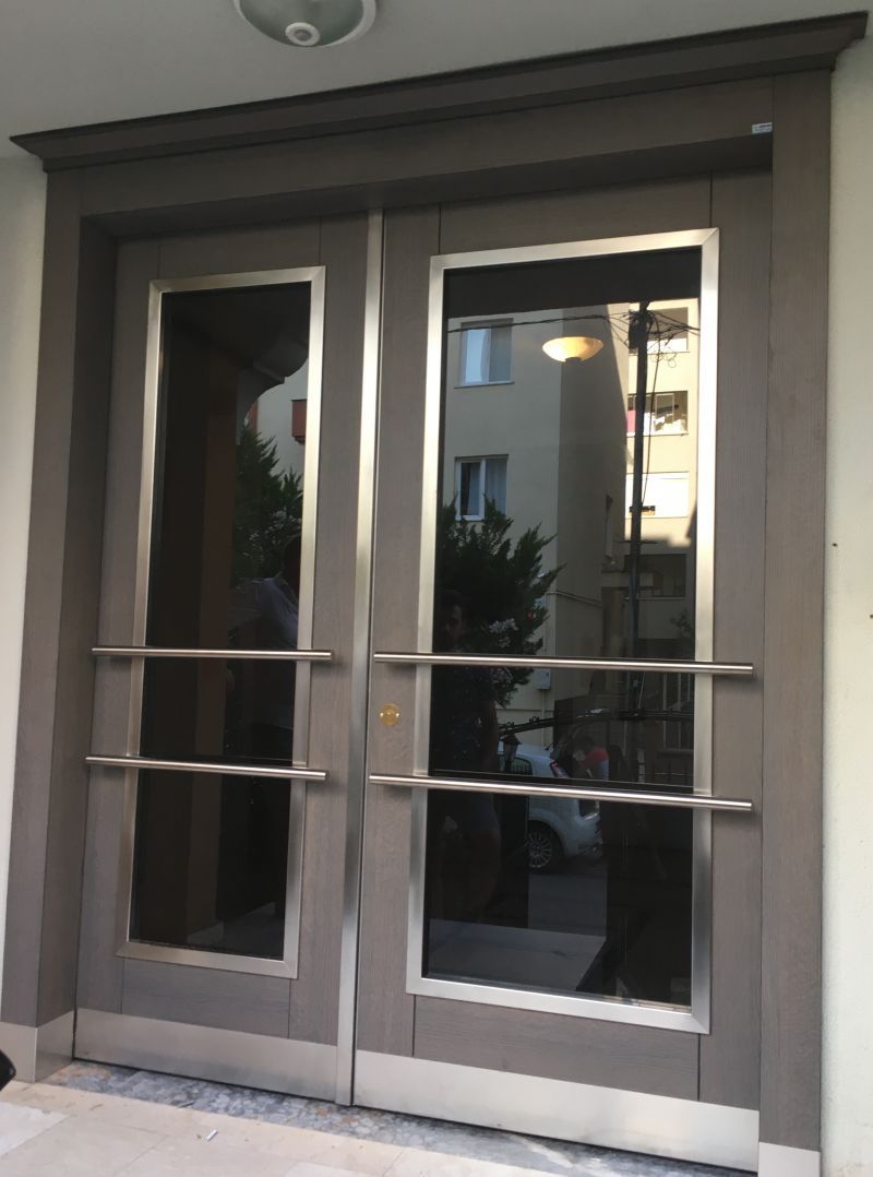 Çift kanatlı apartman çıkış kapıları D-538