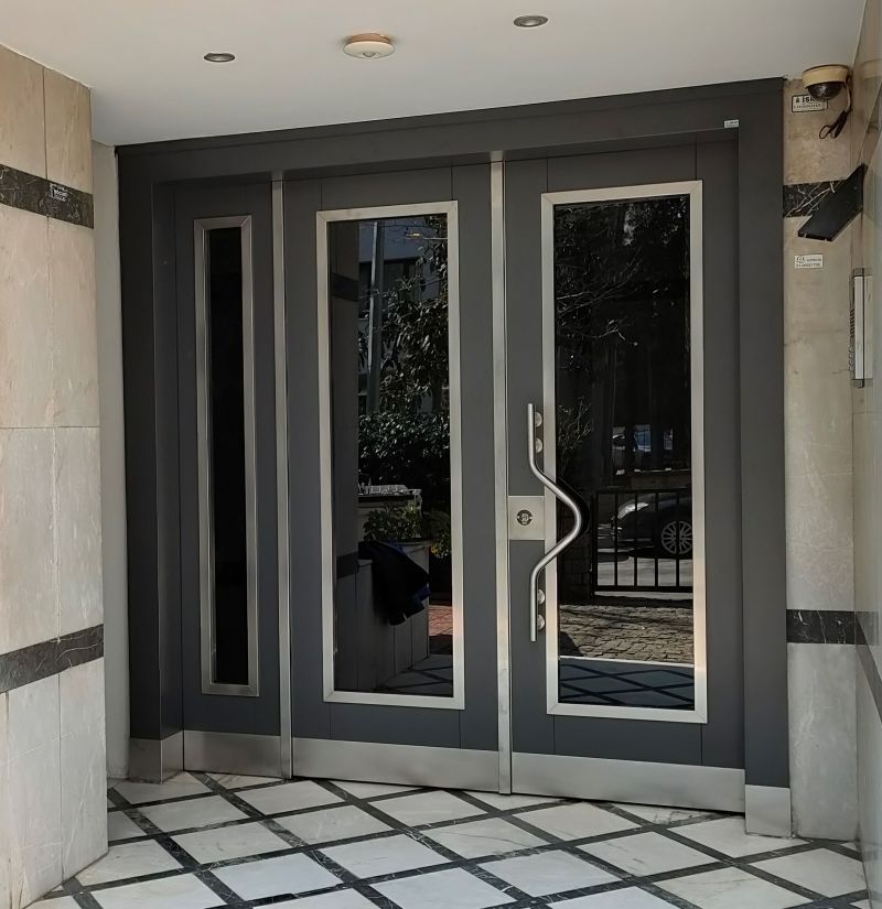 Afyonkarahisar apartman kapısı