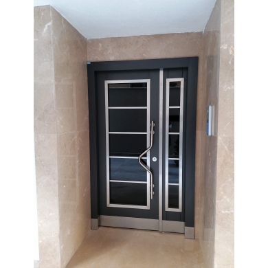 Apartman kapısı kullanımı